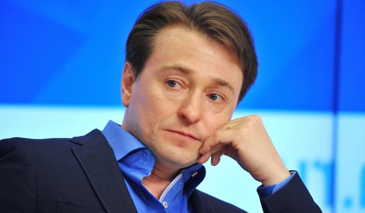 Баста и Цой: как Сергей Безруков сравнил двух легенд